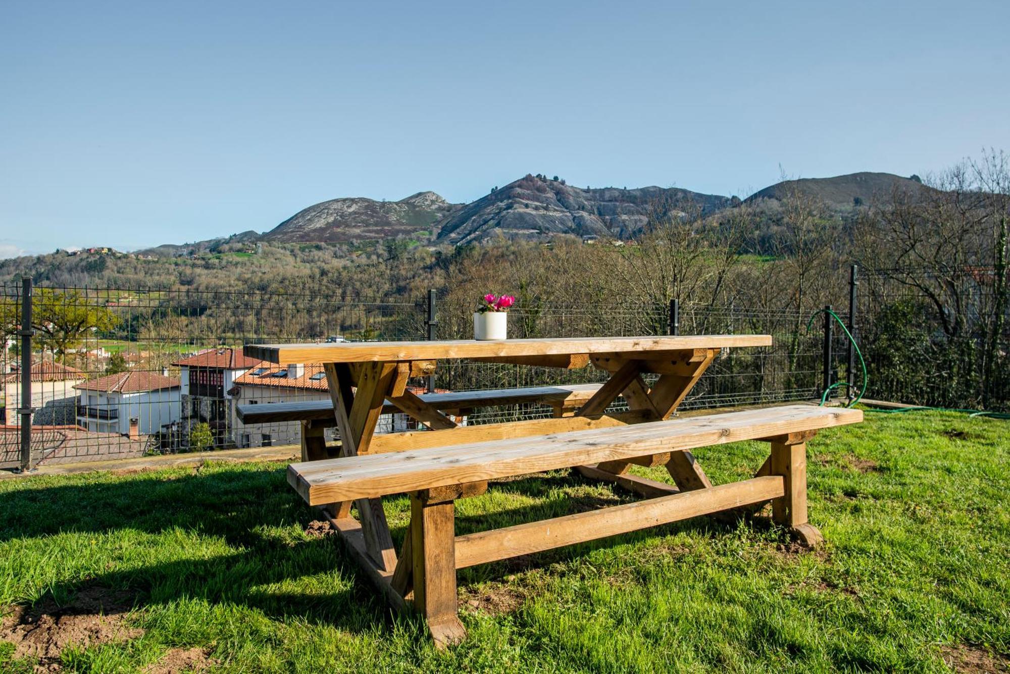 Apartamento Cangas Relax Cangas de Onís Exterior photo